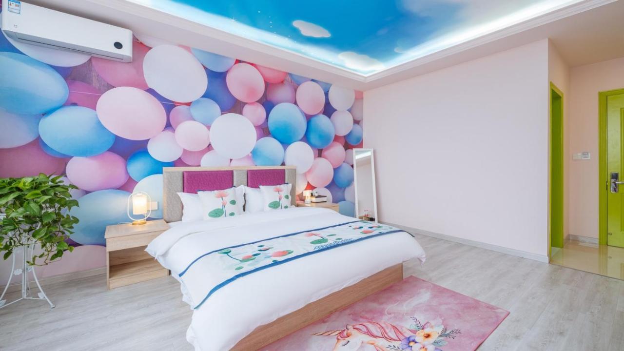 Floral Pudong Mingyuge Theme International Tourism Hotel